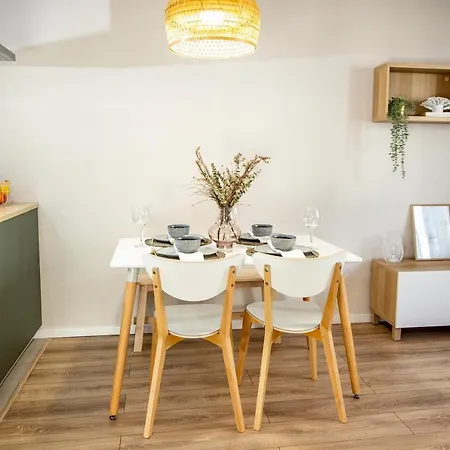 Apartment Wanderer Center *