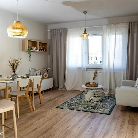 Wanderer Center Apartment